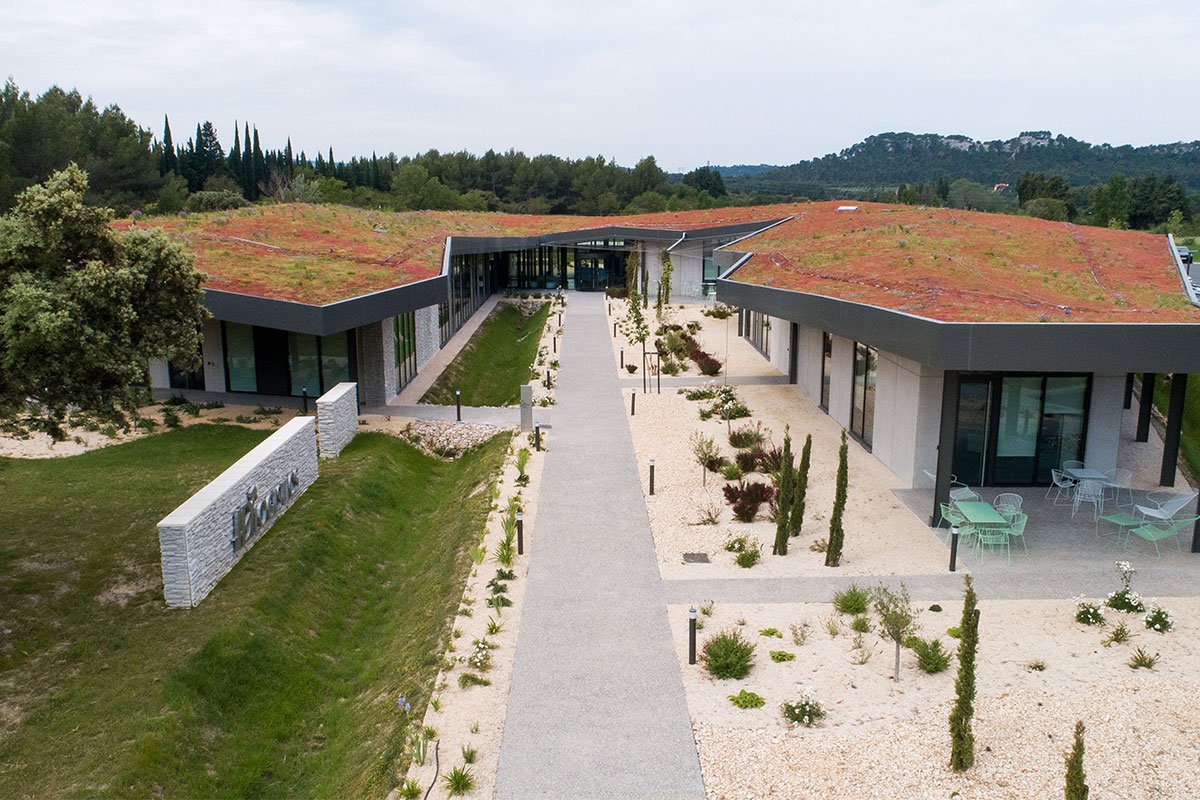 ID Logistics headquarters with its green roof.